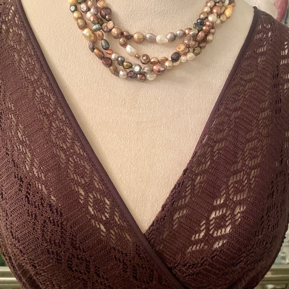 Vintage AnnTaylor Loft Empire, V-neck, Crochet Dress Fully Lined. 6. Pretty! - Picture 3 of 8